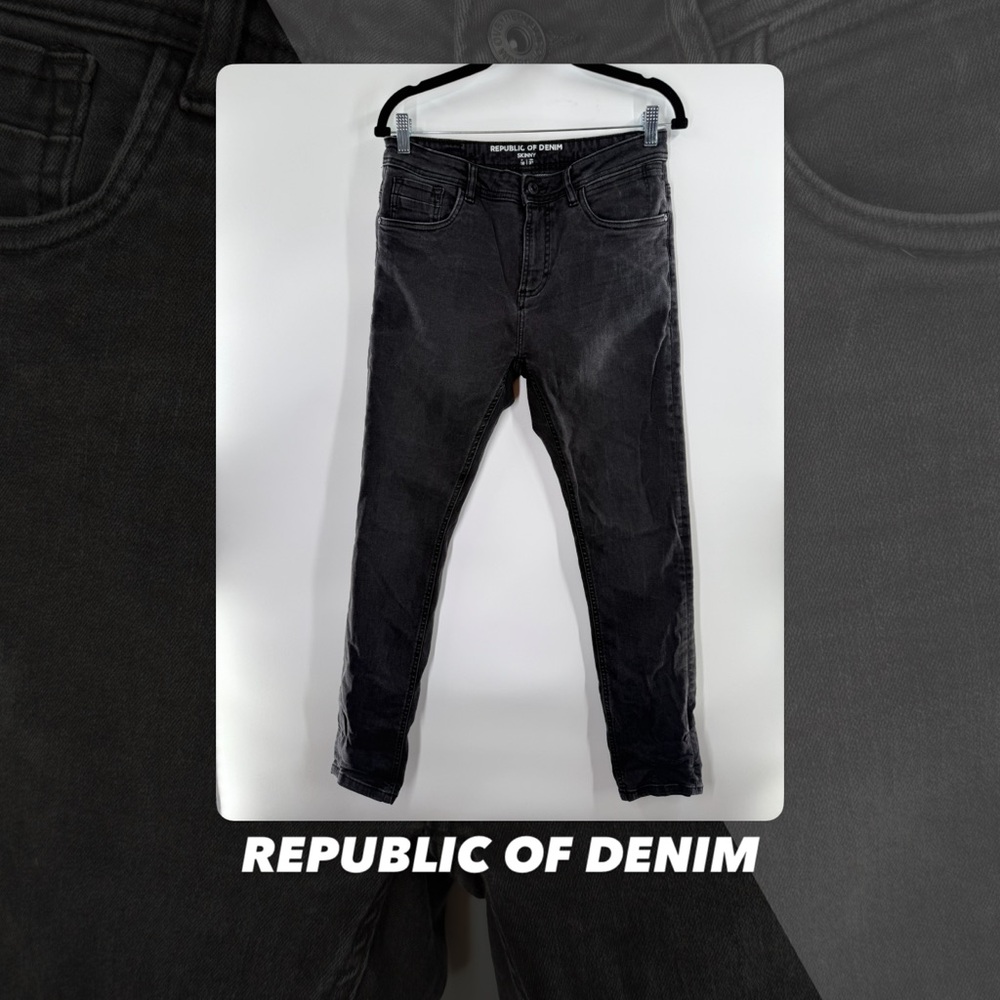 EUC Republic Of Denim Black Skinny Jeans